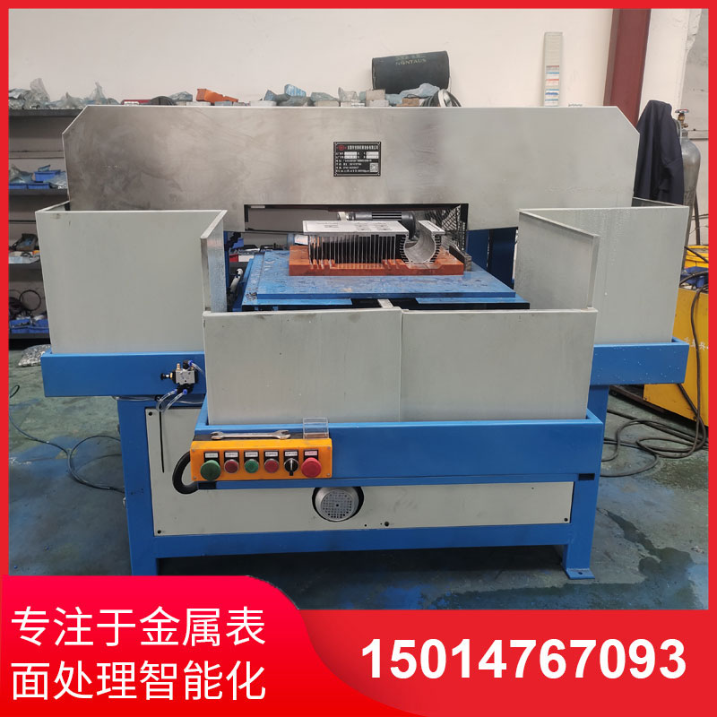 鋁(lv)材直(zhi)紋拉絲機生産供應